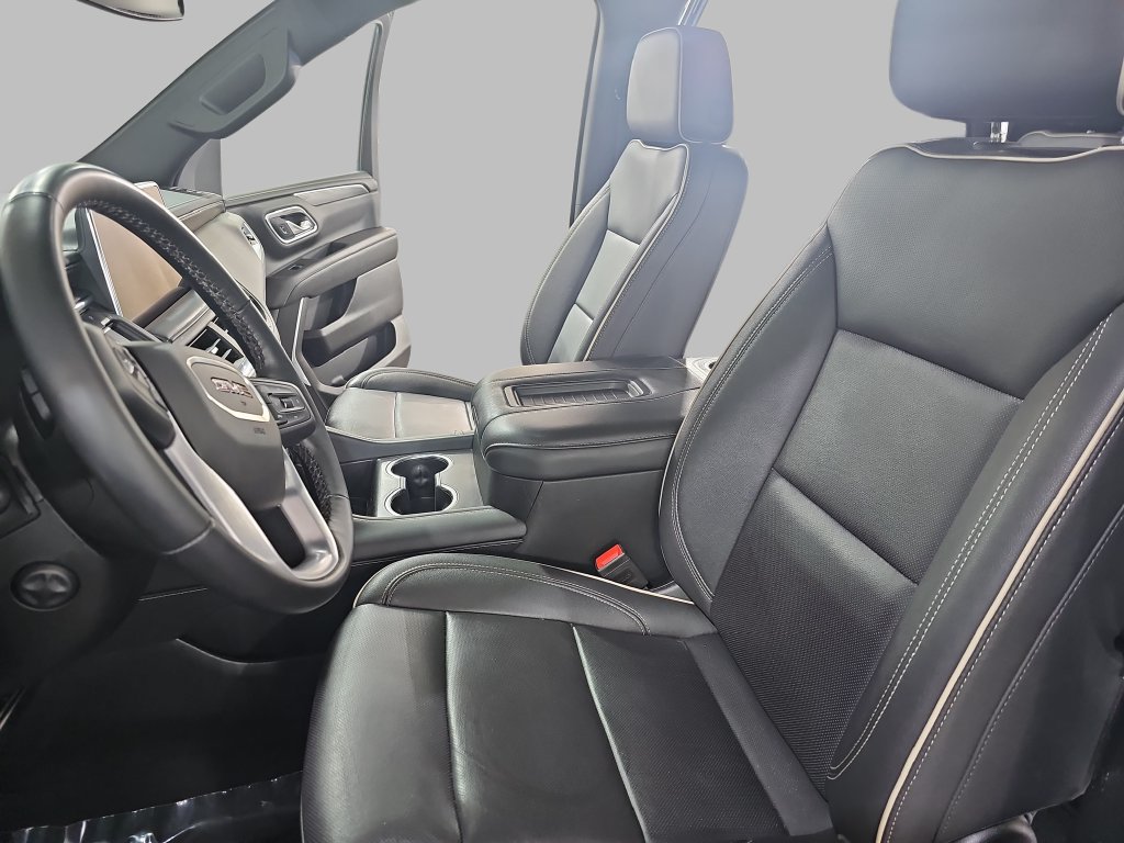 Used 2024 GMC Yukon SLT w/ SLT Premium Package AWD/4WD image 19