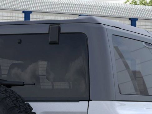 New 2025 Ford Bronco Badlands image 25