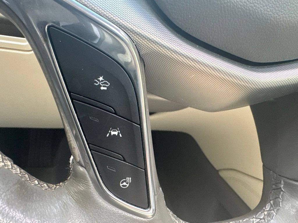 Used 2021 Cadillac XT5 Premium Luxury w/ LPO, Floor Liner Package FWD image 14