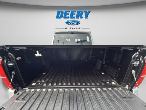 Used 2025 Toyota Tacoma Limited AWD/4WD image 10