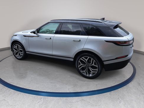 Used 2018 Land Rover Range Rover Velar R-Dynamic HSE AWD/4WD image 7