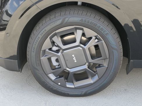 New 2026 Kia Carnival SX image 10