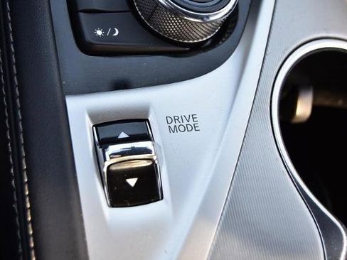 Used 2017 INFINITI Q60 3.0t w/ Premium Plus Package 3.0T image 20