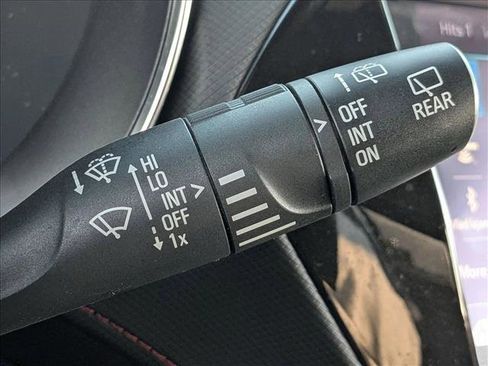 Used 2022 Chevrolet TrailBlazer RS w/ Technology Package image 14