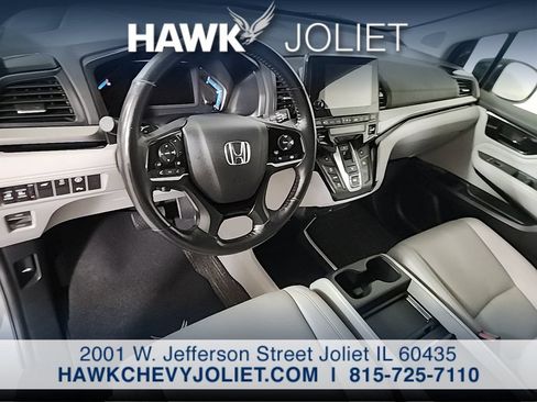 Used 2023 Honda Odyssey Touring image 12
