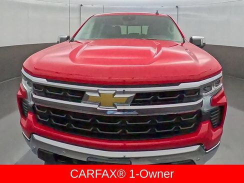 Used 2025 Chevrolet Silverado 1500 LT AWD/4WD image 2