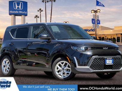 Used 2025 Kia Soul LX w/ LX Technology Package