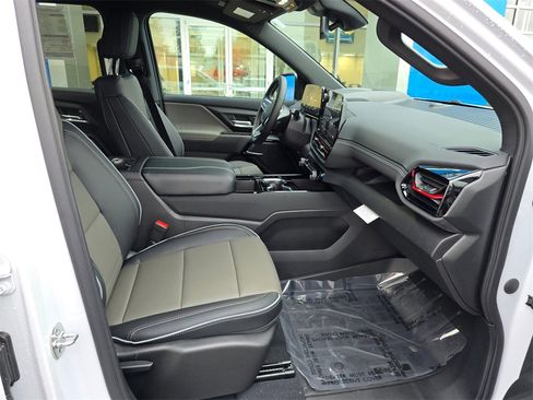 New 2026 Chevrolet Silverado EV Trail Boss image 12