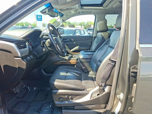 Certified 2019 Chevrolet Suburban LT AWD/4WD image 15