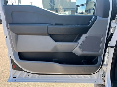 Used 2023 Ford F250 XL AWD/4WD image 13