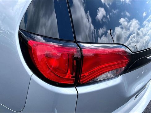 Used 2023 Chrysler Voyager LX FWD image 25