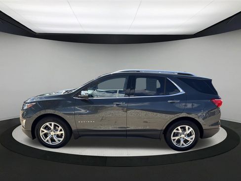 Used 2020 Chevrolet Equinox Premier FWD image 2