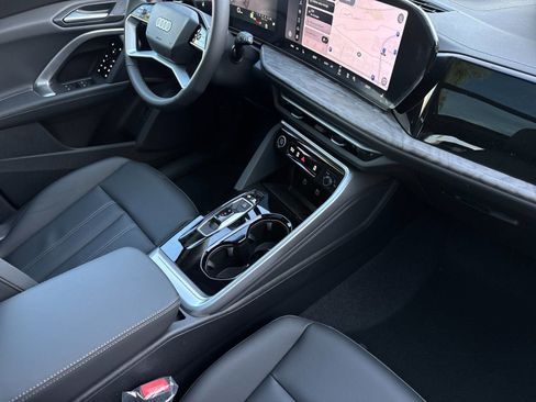 New 2026 Audi Q5 Premium image 13