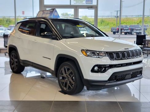 New 2025 Jeep Compass Limited w/ Sun & Sound Group image 3