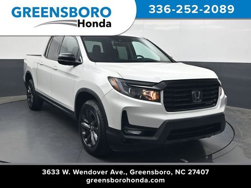 Certified 2023 Honda Ridgeline Sport image 1