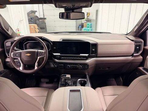 Certified 2022 Chevrolet Silverado 1500 LTZ image 21