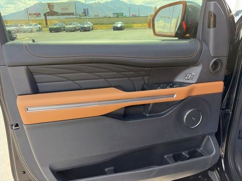 Used 2024 Ford Expedition Max Platinum image 16