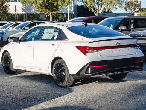 New 2026 Hyundai Elantra SEL Sport image 7