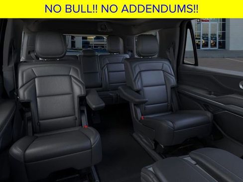 New 2025 Lincoln Navigator Reserve w/ Jet Appearance Package image 12