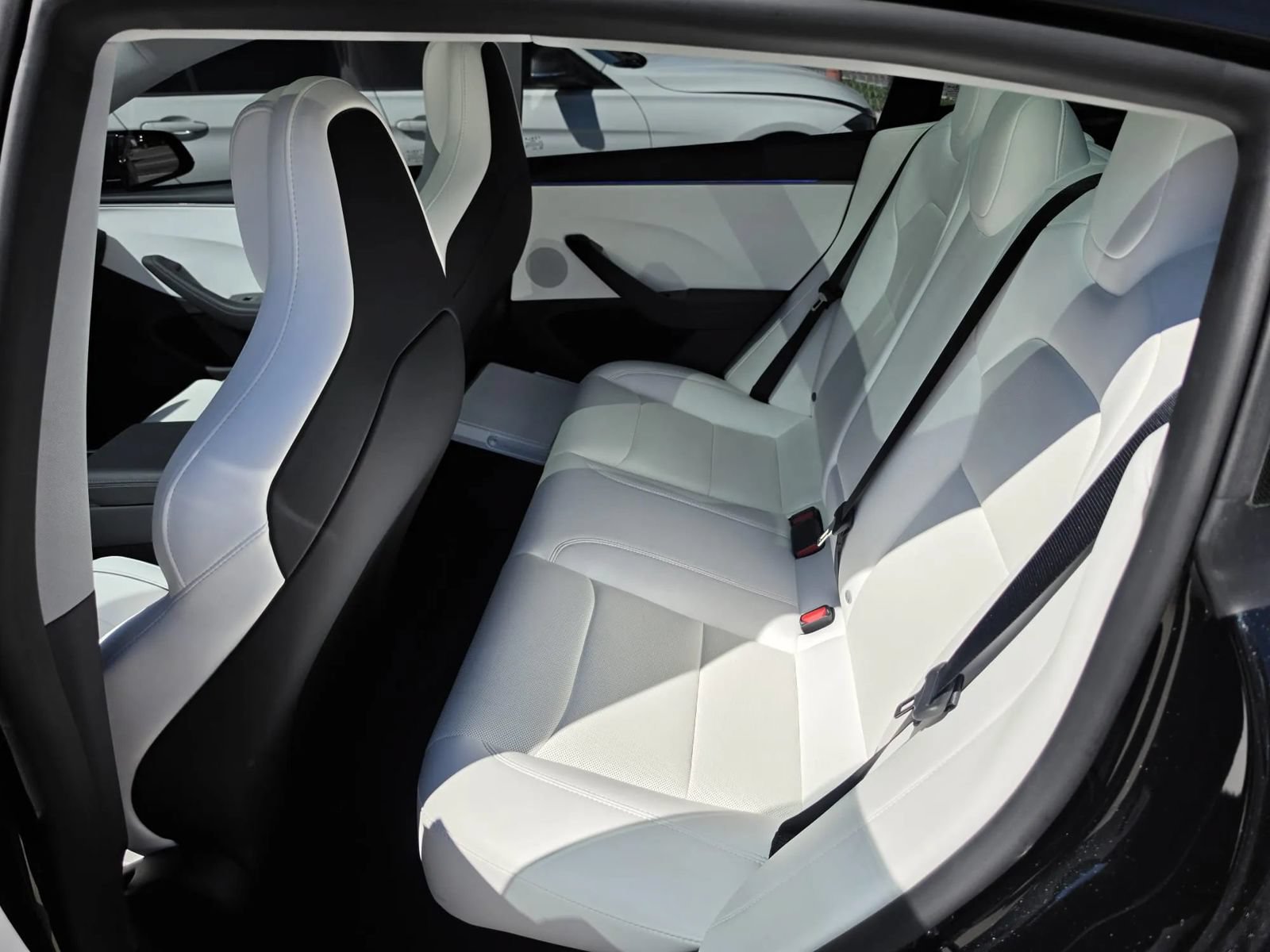 Used 2026 Tesla Model 3 Performance AWD/4WD image 9