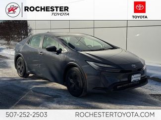 Used 2024 Toyota Prius LE video 1
