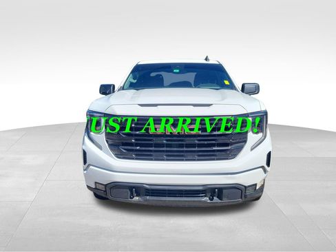Used 2024 GMC Sierra 1500 Elevation AWD/4WD image 2
