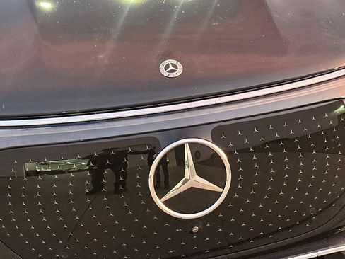 Certified 2023 Mercedes-Benz EQS 580 4MATIC SUV image 13