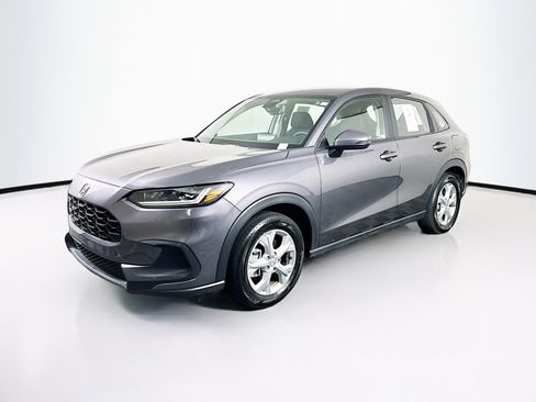 Used 2025 Honda HR-V LX image 3