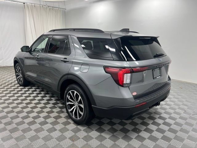 Used 2026 Ford Explorer ST-Line AWD/4WD image 4