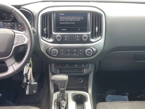 Used 2021 Chevrolet Colorado LT image 13