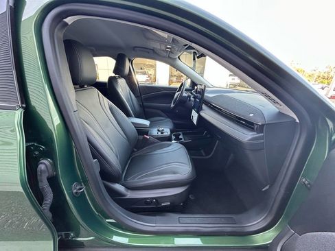Used 2024 Ford Mustang Mach-E Premium image 45