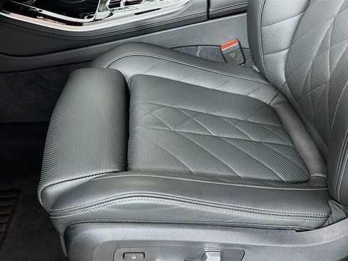 Used 2025 BMW X5 xDrive50e image 20