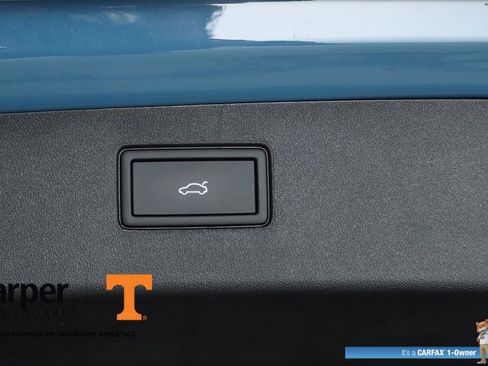 Used 2025 Volkswagen Tiguan SE FWD image 68