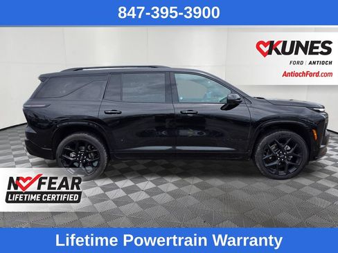 Used 2024 Chevrolet Traverse RS AWD/4WD image 9