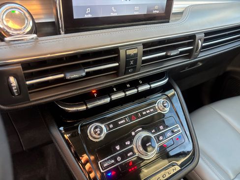 Used 2022 Lincoln Corsair FWD image 21