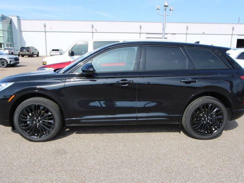 Used 2025 Lincoln Corsair Reserve w/ Jet Appearance Package AWD/4WD image 5