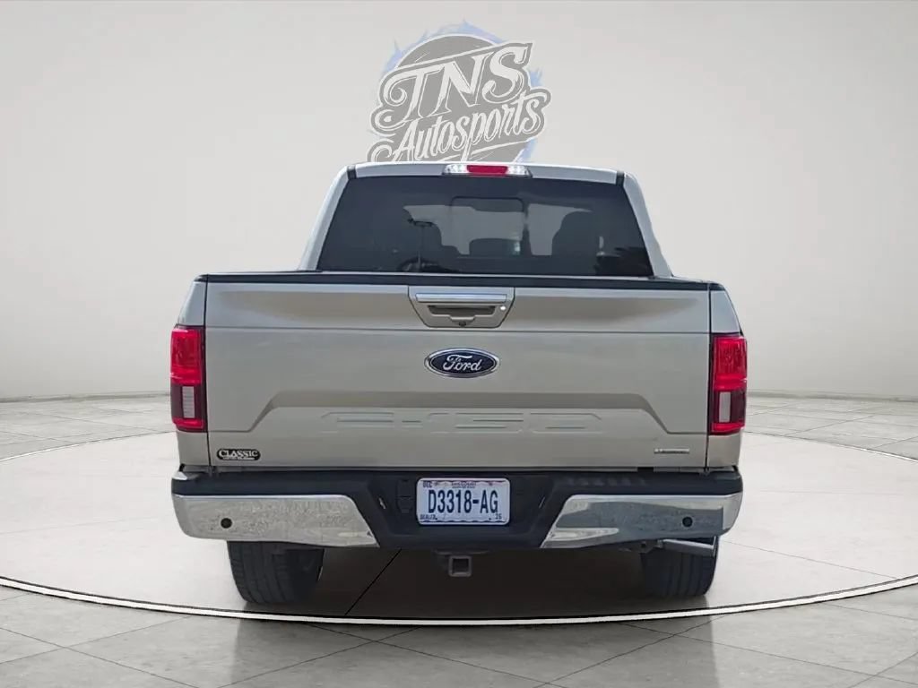 Used 2018 Ford F150 Lariat w/ Equipment Group 502A Luxury AWD/4WD image 4