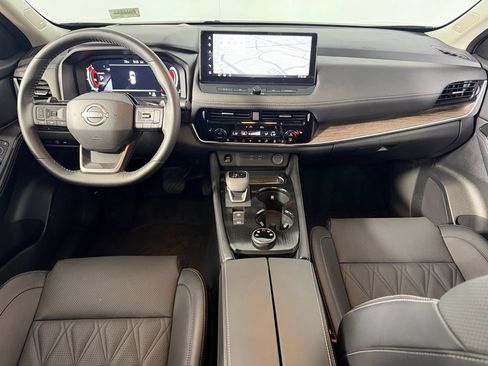 Used 2026 Nissan Rogue Platinum w/ Platinum Premium Package AWD/4WD image 12