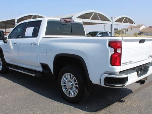 Used 2020 Chevrolet Silverado 2500 High Country w/ Z71 Off-Road Package AWD/4WD image 6