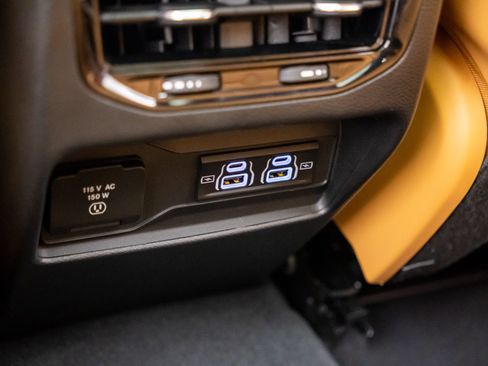 Used 2025 Jeep Grand Cherokee Summit AWD/4WD image 21