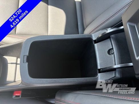 Used 2024 Chevrolet Trax RS w/ Sunroof Package FWD image 23