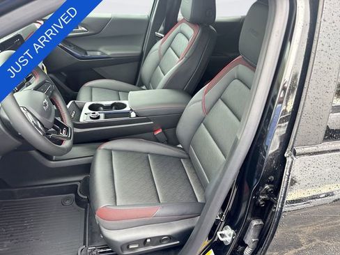 New 2026 Chevrolet Equinox RS w/ Convenience Package III FWD image 11