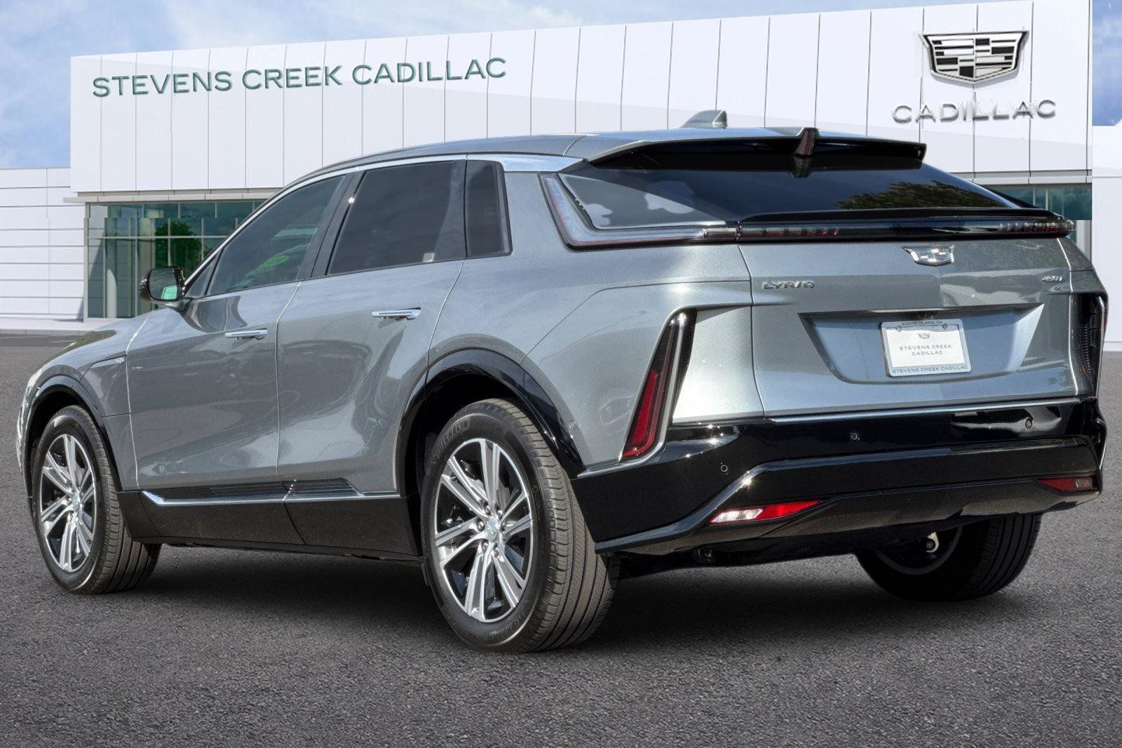 Certified 2024 Cadillac Lyriq Luxury RWD image 5