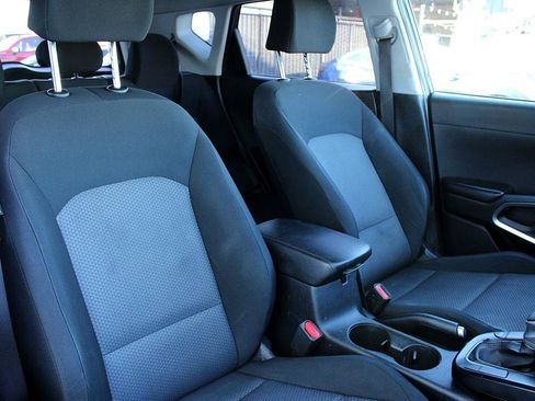 Used 2020 Kia Soul LX image 16