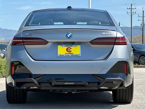 New 2026 BMW 550e xDrive AWD/4WD image 4