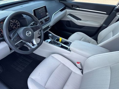 Certified 2022 Nissan Altima 2.5 SV image 10