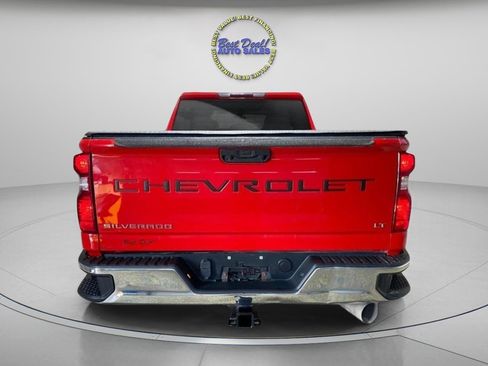 Used 2020 Chevrolet Silverado 2500 LT w/ Convenience Package AWD/4WD image 4