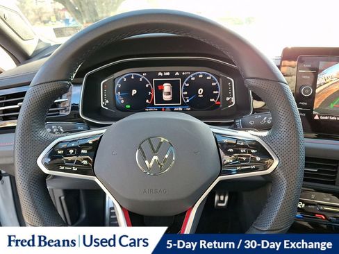 Certified 2025 Volkswagen Jetta GLI Autobahn image 21