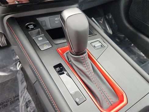 New 2026 Nissan Kicks SR w/ Cold Weather Package image 7