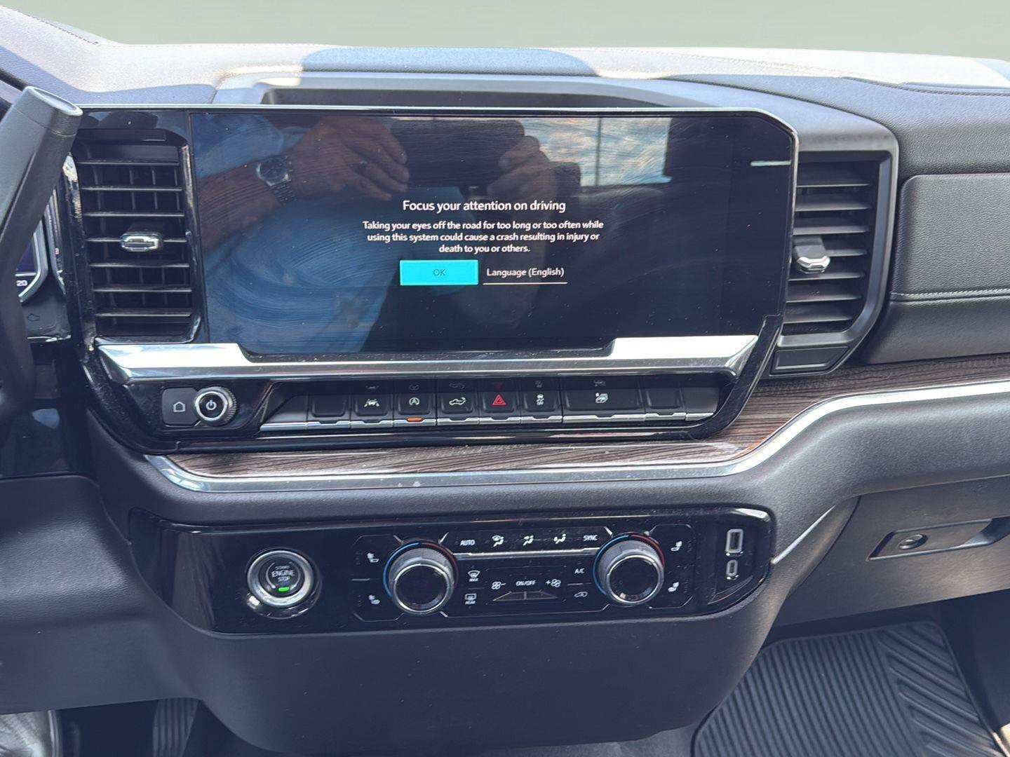Used 2024 Chevrolet Silverado 1500 RST AWD/4WD image 16